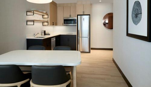 One-Bedroom King Suite with Sofa Bed 