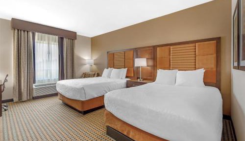 Queen Room with Two Queen Beds - Non-Smoking