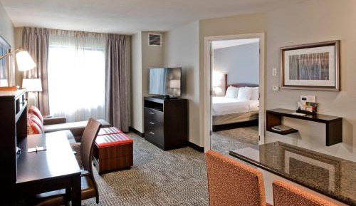 One-Bedroom King Suite