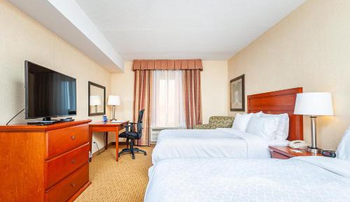 Standard Room with Two Queen Beds