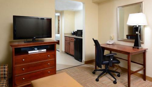Executive One-Bedroom King Suite - Non-Smoking