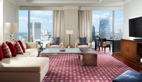 Luxury Suite
