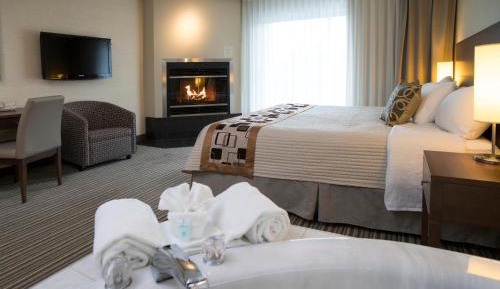 Romantic King Room with Spa Bath