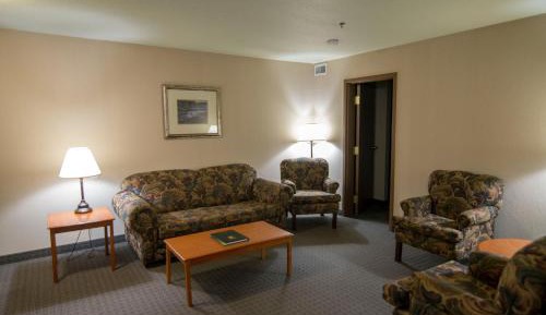 Superior One-Bedroom King Suite - Non-Smoking