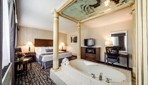 Deluxe King Jacuzzi - Roman Suite