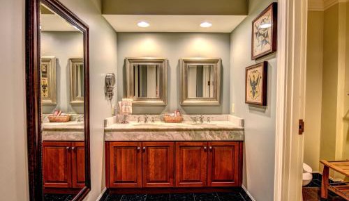 Junior Suite with Balcony