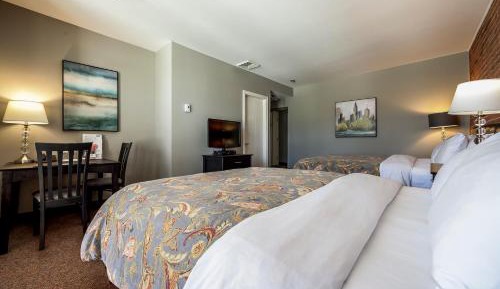 Queen Room with Two Queen Beds