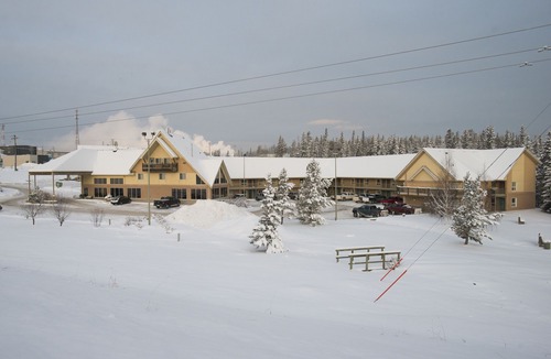 Hinton Hotel | Lakeview Inns & Suites - Hinton