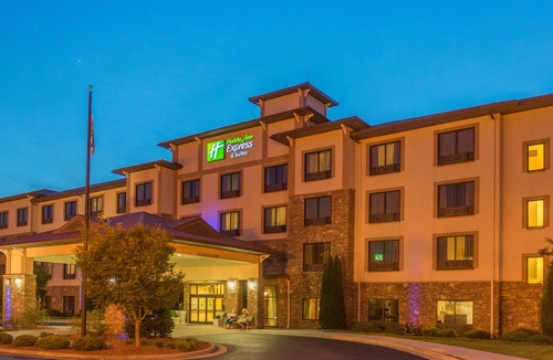 Lexington Hotel | Holiday Inn Express Hotel & Suites Lexington North West-The Vineyard, an IHG Hotel