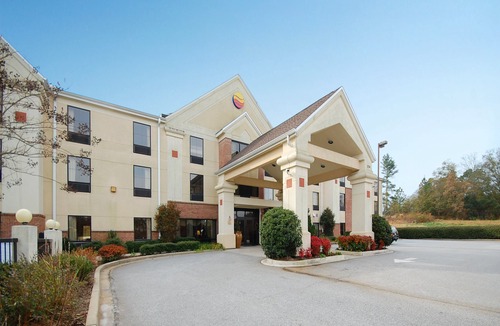 Valley Falls Hotel | Comfort Inn & Suites at I-85