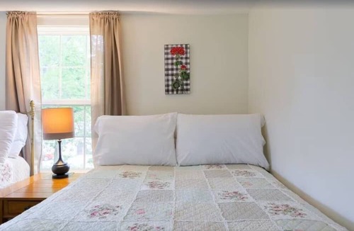 Wears Valley House | A Mountain Cottage 2 Bedroom Cabin by RedAwning