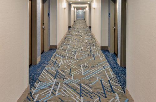 Harrisonburg Hotel | Holiday Inn Express & Suites Harrisonburg University Area by IHG
