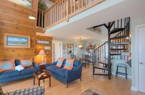 Tranquil Harbour House | Waterfront-Private Setting w/Large Trees-Beautiful3BR/2.5BA-Water Views-Sleeps6
