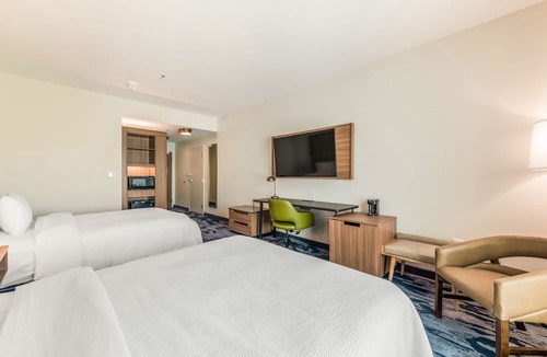 Hillvale Hotel | Fairfield Inn & Suites by Marriott Knoxville Clinton