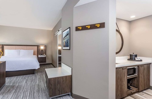 Kittery Hotel | Hampton Inn & Suites Kittery-Portsmouth