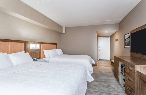 Kittery Hotel | Hampton Inn & Suites Kittery-Portsmouth