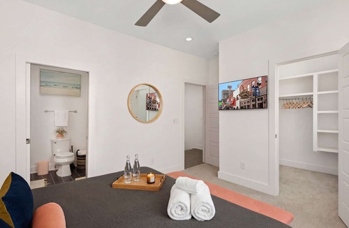 Nashville House | King Suites 3BR Retreat 2-car Garage East Nashville