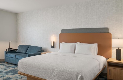 Bermuda Hotel | Hampton Inn by Hilton Richmond Chester