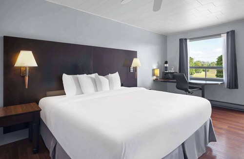 St. Andre Hotel | Travelodge by Wyndham Grand Falls