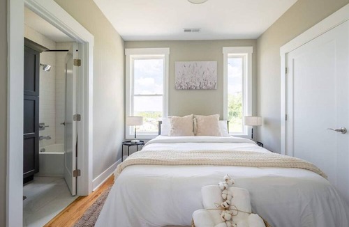 Katie Hill Neighborhood Apartment | 10 Min to DT - Rooftop Garage Firepit W D