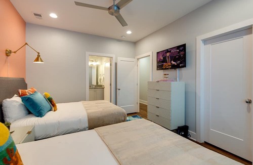 Edgehill Cottage | Melodic Skyline - Rooftop Views - 12th S District