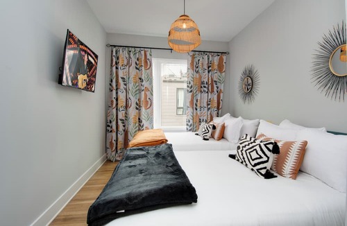 Nashville Cottage | Country Lyric - Mins to Downtown - Rooftop Deck