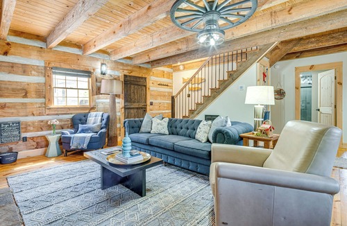 Cherokee Cottage | Hot Tub, Fire Pit & Creek Access: Whittier Cabin!