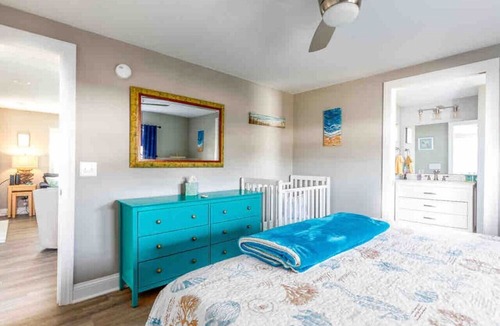 Carteret County House | Water View w/ 2 Bedrooms and Large Porch