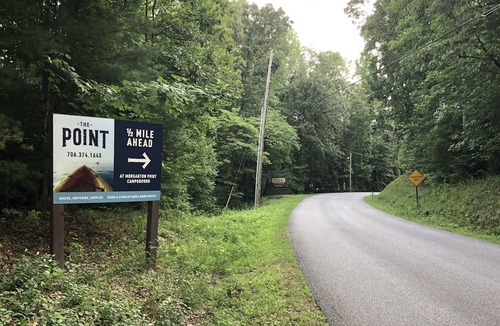 Morganton Cottage | The cottage by the lake, located beside lake Blue Ridge and minutes to downtown.
