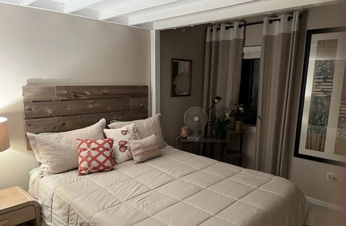 Hanahan House | Beautiful Townhome with 2 Master Suites