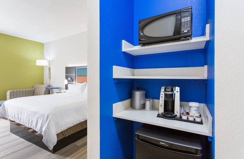 Plymouth Hotel | Holiday Inn Express Plymouth by IHG