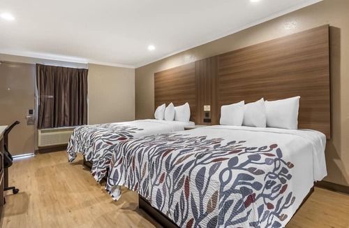 Southeast Raleigh Hotel | Red Roof Inn Raleigh Northeast - Downtown
