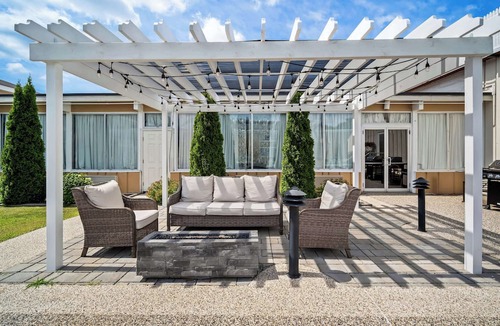 South Portland Hotel | Best Western Merry Manor Inn