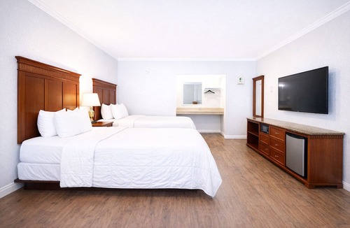 Antioch Hotel | Quarters Inn and Suites