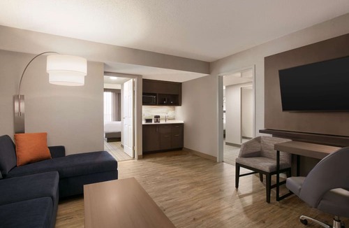 Richmond Hotel | Embassy Suites by Hilton Richmond