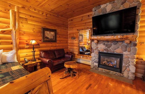 East Corinth Hotel | Best Western White House Inn