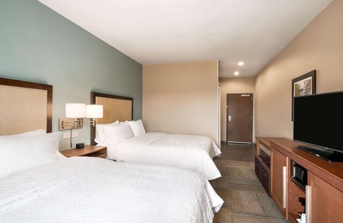Lavonia Hotel | Hampton Inn & Suites Lavonia