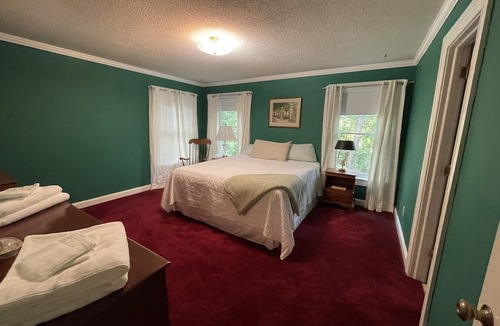 Lexington House | Beautiful Large Colonial Home in Lexington near USC, Columbia and Lake Murray.