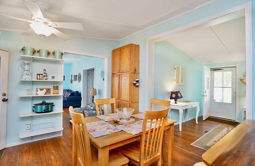 Fair Play House | FLAT lake lot: water toys: Clemson ->17 miles