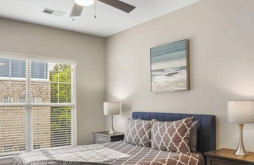 Charlotte Condo | Reluxme | 2BR Near Carowinds & Premium Outlets