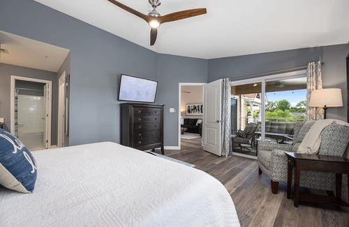Cornelius Condo | Makin’ Memories at Lake Escape, Lake view, Pool - Lake Norman Vacation Rental