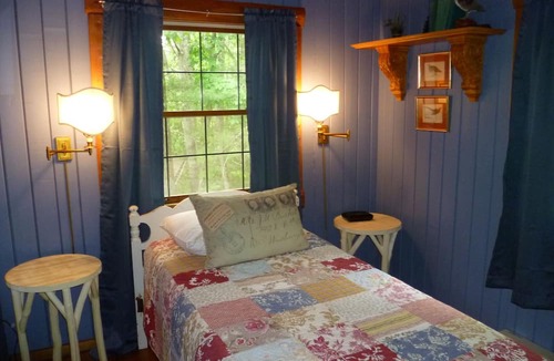 Warm Springs Cabin | Hide Away Log Cabin nestled in a serene setting in Beautiful Bath County, Va.