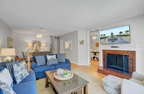 Isle of Palms Condo | Award-Winning Resort Amenities | Racquet Club 2