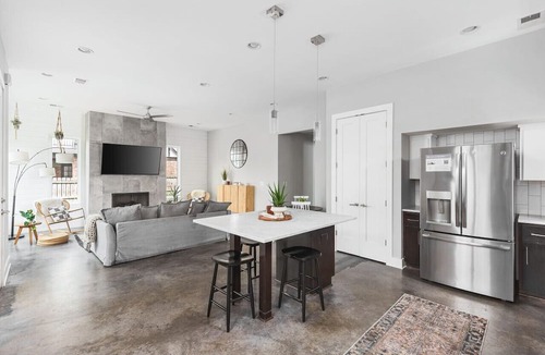 Inglewood House | House with Fenced-In Yard and Rooftop Deck, 3 miles to Downtown