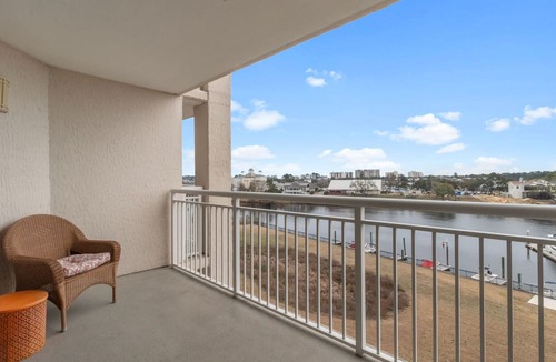 North Myrtle Beach Condo | Yacht Club Villas #2-504 Spacious Condo!