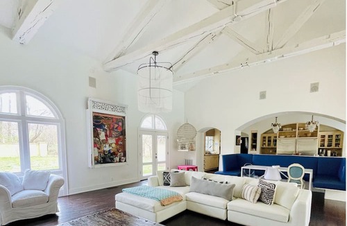 Brentwood House | Nashville Large Home - Close to Dwntwn, 5BR, Sleeps 12. Pool. Hot tub. 5 acres!