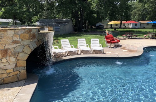 Stafford House | Large Heated Pool & Hot Tub, Near Quantico DAY Parties and Cookouts Welcome