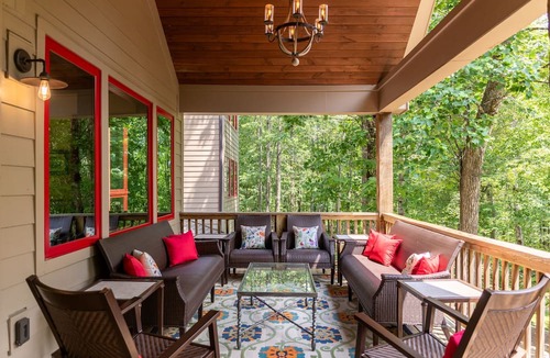 Blowing Rock House | Fern Ridge Lodge - Hiking and Lake Fishing, Hot Tub, Game Room, and More