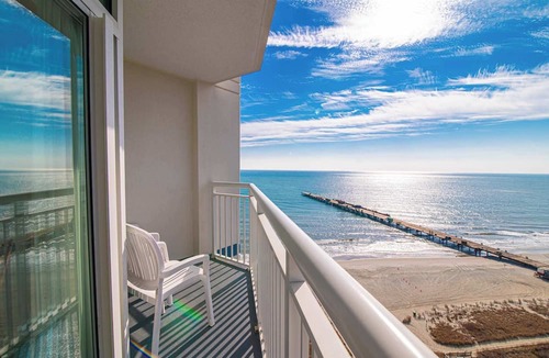 Myrtle Beach Condo | Ocean View Beach Suite w Lazy River