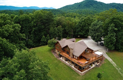 Boomer Cabin | Large LAKE Mountain Home with Private Dock on Kerr Scott Lake!